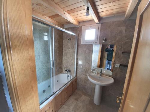 Kúpeľňa v ubytovaní Miramar Ski a pie de pista - Ático precioso con piscina