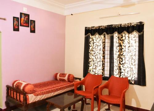 Posezení v ubytování Sannidhi Service Apartments