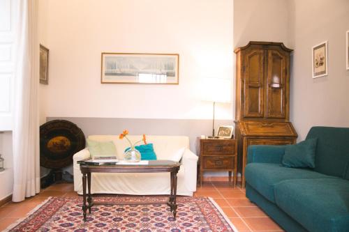 La casa del Nespolo, 2 terrazzi e 2 bagni in centro