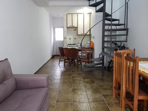 Χώρος καθιστικού στο Condomínio Guaraciaba