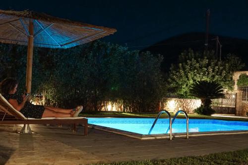 La alberca dentro o cerca de Kefalos Villas
