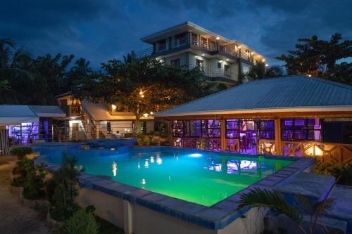 Gallery image of Rawis Resort Hotel and Restaurant in Borongan