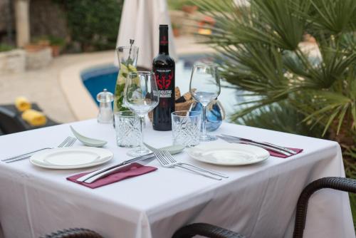 Ποτά στο New Can Furios Hotel by Can Calco Hotels