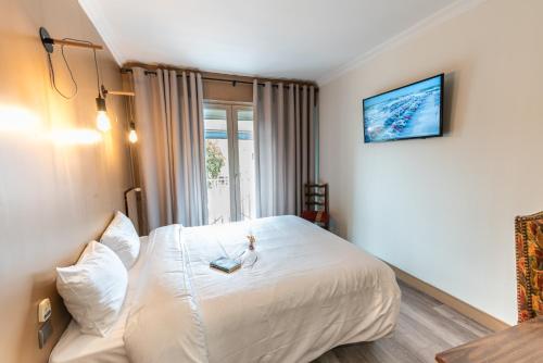 Chenal Hotel