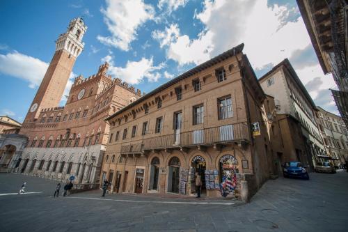 Foto da galeria de Palazzo del Papa em Siena