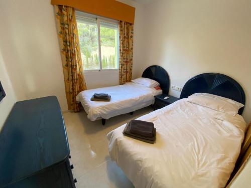 Легло или легла в стая в 2501 Imperial Park