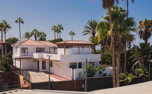Luxury Villa Playa De Las Americas First Line
