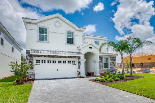 Spectacular! 8Bed 5Ba Villa Games, Pool Spa 1521MC, Davenport, United States