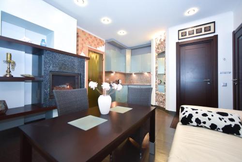 Kuchyň nebo kuchyňský kout v ubytování Florin