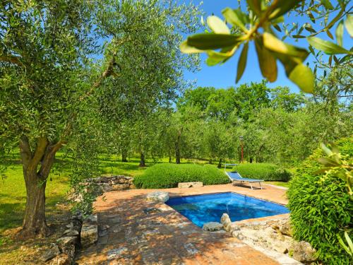 The swimming pool at or close to Holiday Home Nest by Interhome