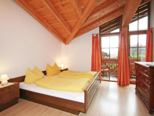 Postel nebo postele na pokoji v ubytování Apartment Gruber by Interhome