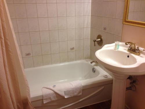 Kylpyhuone majoituspaikassa Traveller's Inn