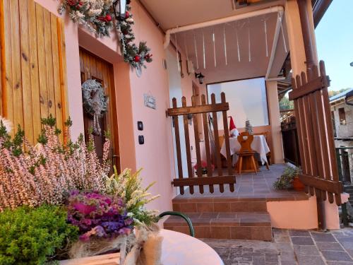 Taman di luar L'Antica Canonica di Casa Bernardi, terrazzo Wi-Fi PetFriendly con Area Cani