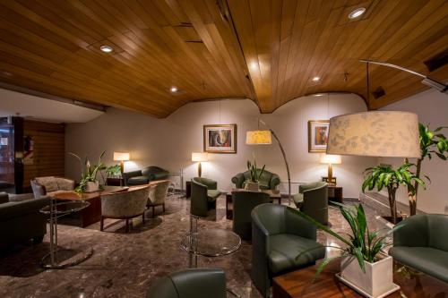 Χώρος καθιστικού στο Hotel Solans Carlton