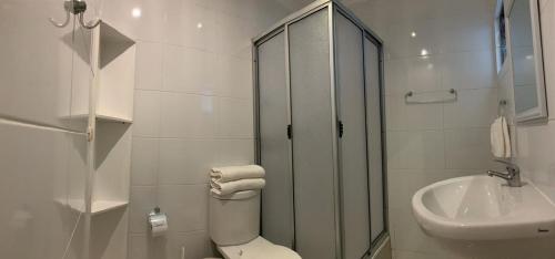 Un baño de La Quebrada lodge