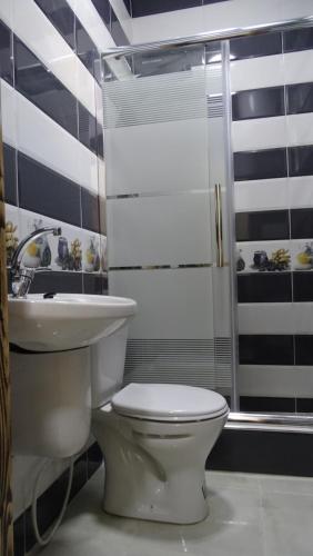 Un baño de Juniper House