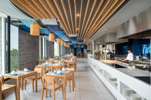 Restoran atau tempat lain untuk makan di Oceanphere Pattaya Villa by Elite Suites