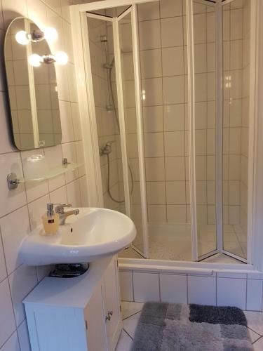 Ένα μπάνιο στο Garten Eden