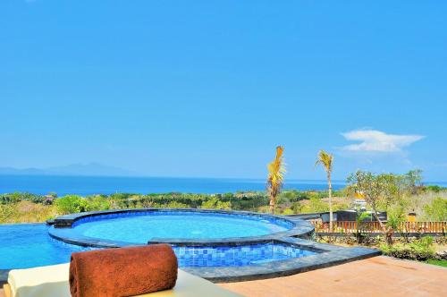 Piscina en o cerca de Reynten Hill