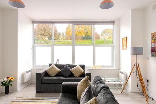 Riverside Luxury Apartment – Photos 5