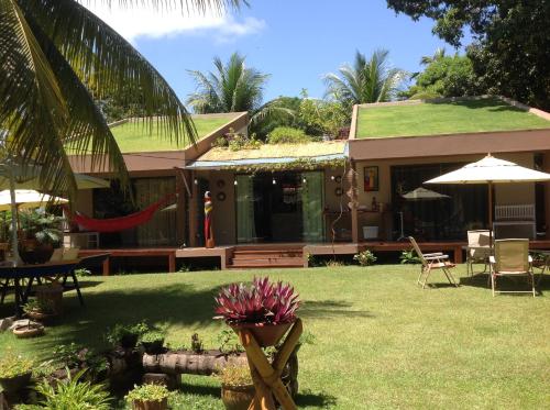 Taman di luar Recanto Ubuntu