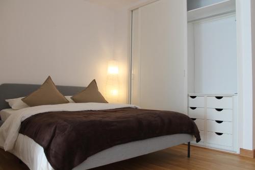 a bedroom with a large bed and a closet at SR Costa del Sol Miraflores in La Cala de Mijas