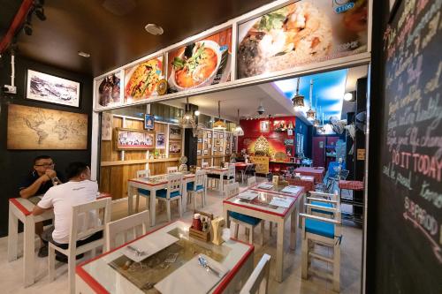 Εστιατόριο ή άλλο μέρος για φαγητό στο May House Karon Beach