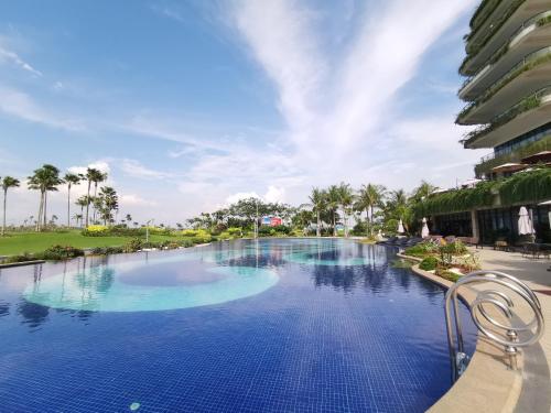 Apartment Regalia Bay Forest City Suites Johor Gelang Patah Malaysia Booking Com