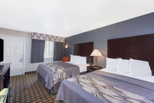Gallery image of Days Inn by Wyndham Ennis in Ennis