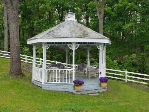 Hudson Manor Bed & Breakfast – Photos 5