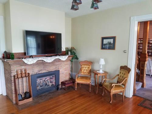 Hudson Manor Bed & Breakfast – Photos 3