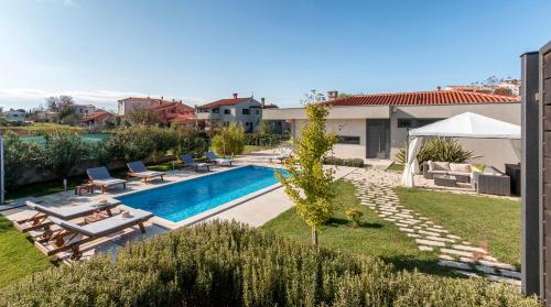 Villa Viviana Fažana Valbandon Heated pool