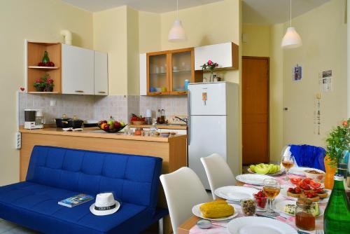 Sweet Home Lena Feel like home