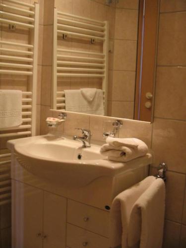 Kúpeľňa v ubytovaní Bahnhof-Hotel Saarlouis
