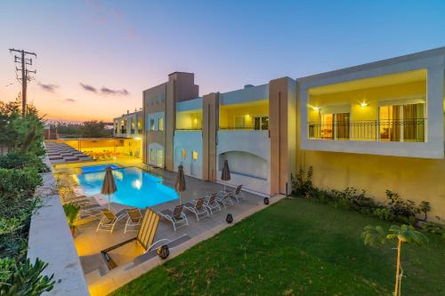 A view of the pool at Matthias Hotel Apartments or nearby