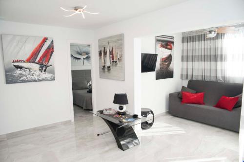 Playa de Las Americas Luxury Home