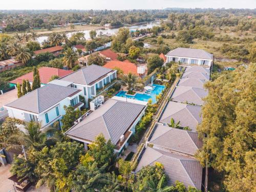 Grand Venus La Residence — Pool view