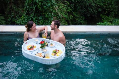 الطعام في الفيلا أو بالجوار