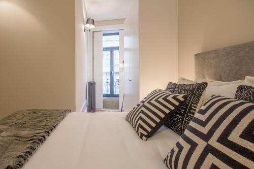 Tailor's Apartment - bydixos