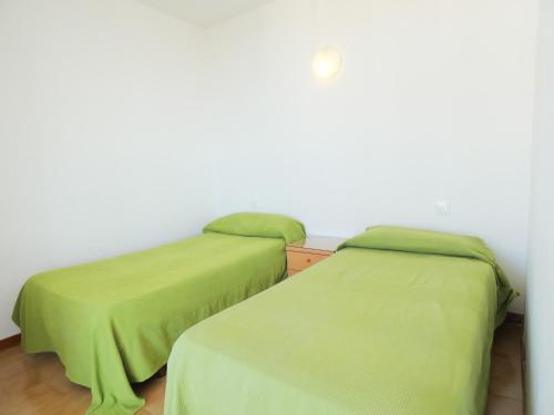 Postel nebo postele na pokoji v ubytování Bora 4-D