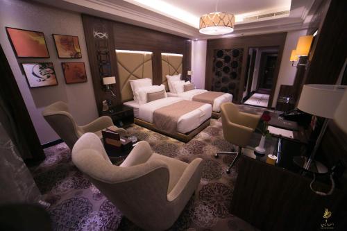 Ruang duduk di Casablanca Grand Hotel