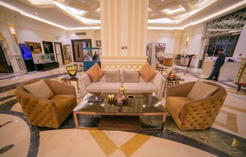 منطقة الاستقبال أو اللوبي في فندق الدار البيضاء جراند