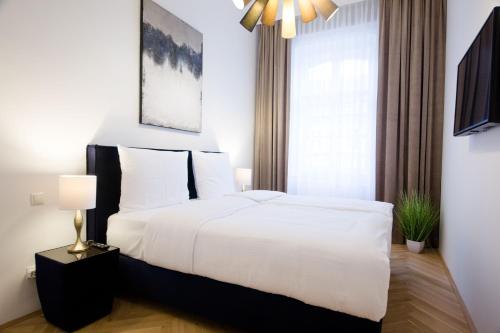Gallery image of Studio Apartments Opera - Mai's Apartments in Vienna