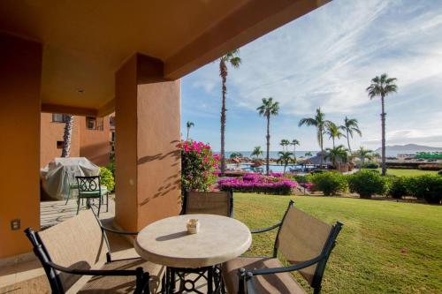 Christmas & New Years Beachfront! Beautiful 2 Bed Condo With Awesome Views!