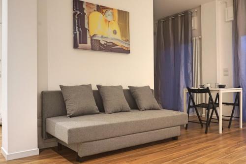 A seating area at Sevi modern stay