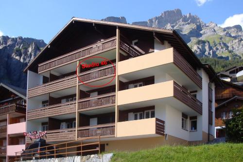 Modernes Wohlfühlstudio im Haus Eldorado mit Traumaussicht