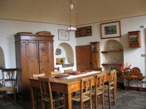 Fotografie z fotogalerie ubytování Le Camelie v destinaci Brissago Valtravaglia