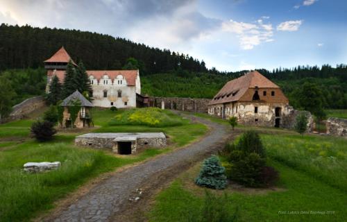 Rakennus, jossa guesthouse sijaitsee