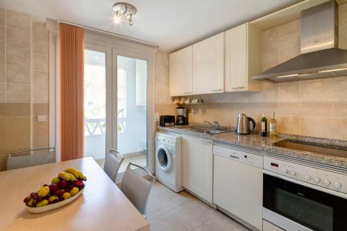 3016 Las Canas beach, first line beach Marbella golden mile