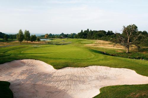 Instalaciones para jugar al golf en el resort o alrededores